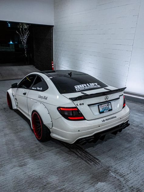 Mercedes C63 AMG LB-Works Mercedes Benz W204 Modified, Mercedes Modified, C63 Amg W204, Mercedes C350, Nissan Gtr Wallpapers, Mercedes S63, Mercedes W204, Merc Benz, Mercedes C63 Amg