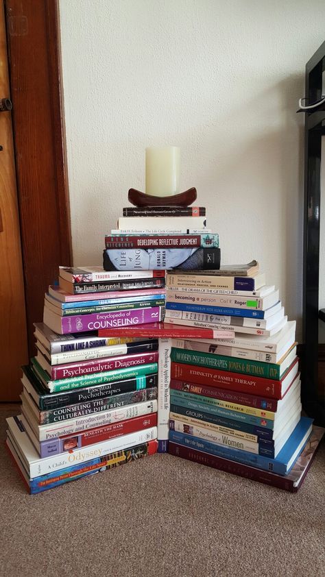 Book Stacks On Floor, Book Tower Decor, How To Stack Books On Floor, Book Stack Nightstand, Stacking Books On The Floor, Book Stacks Aesthetic Bedroom, Storing Books Ideas, Book Stacking Ideas Display, Books On Floor Aesthetic