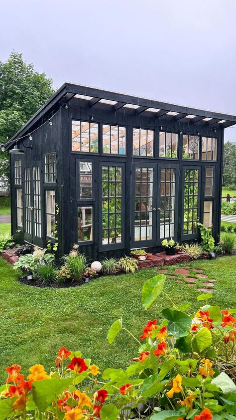 Easy Garden Ideas Landscaping, Pea Stone, Greenhouse Interiors, Wooden Greenhouses, Backyard Greenhouse, Steel Planters, Backyard Sheds, English Cottage Garden, Backyard Paradise