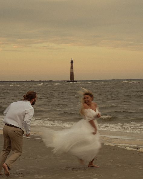 The most gorgeous beach elopement 🥹🤍 - - - - #authenticlovemag #elopement #elopementphotographer #charlestonsc #charlestonphotographer #weddingphotographer #couplephotography #documentaryphotography #beachelopement #romantics #diaryofahopelessromantic #theromanticsclub Lighthouse Elopement, 50s Beach, Elopement Aesthetic, Pics Inspo, Beach Elopement, Neutral Wedding, Aesthetic Beach, Documentary Photography, Wedding Pics