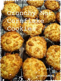 Crunchy Nut Cornflake Cookies Cornflake Recipes, Cornflakes Cookies, Nut Dessert, Cornflake Cookies, Anzac Biscuits, Brownies Cookies, Tea Food, Biscuits Easy, Nut Recipes