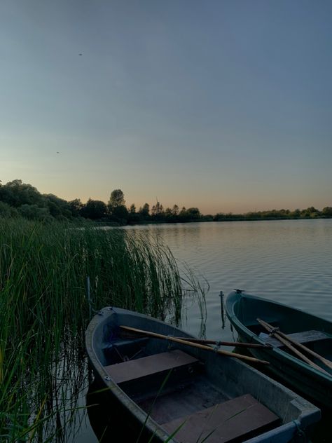 Lake Core, Lake Vibes Aesthetic, Lake Mood Board, Dock Aesthetic, Lake Water Aesthetic, Lake Cottage Aesthetic, Cottage Lake Aesthetic, Boat Lake, Spring Lake Aesthetic