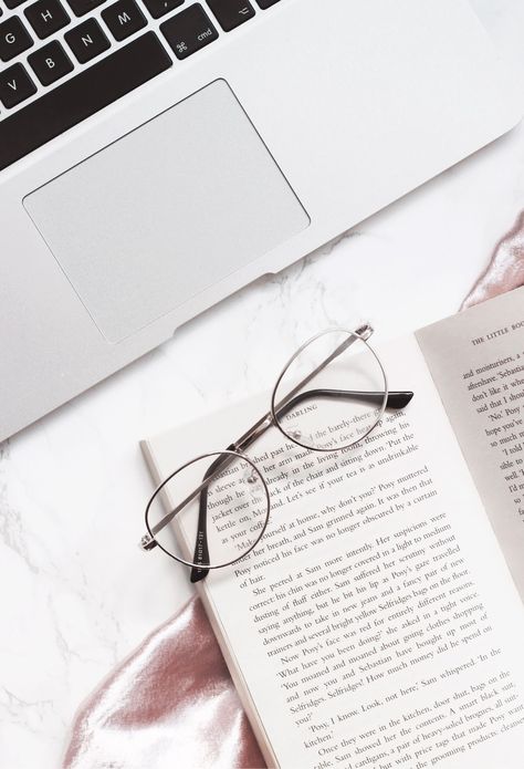 Blogging Tips That Can Be Applied Instantly Book Flatlay, Glasses Frames Trendy, An Open Book, Bookstagram Inspiration, Foto Tips, Fall Inspiration, Instagram Feed Ideas, Study Inspiration, Coffee And Books