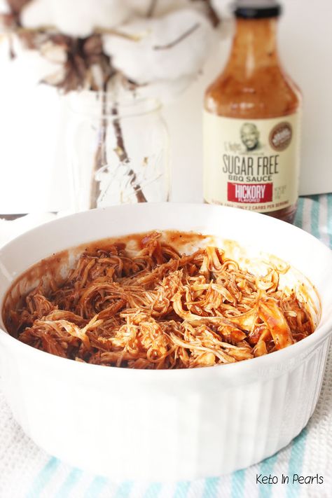 BBQ chicken that is keto & sugar free! Instant Pot & Crock-Pot options! Only 8C per serving. Your whole family will love this BBQ chicken! Crockpot Pulled Chicken, Pulled Chicken Recipes, Bbq Pulled Chicken, Keto Bbq, Shredded Bbq Chicken, Chicken Kebab Recipe, Chicken Keto, Bbq Chicken Crockpot, Honey Bbq Chicken