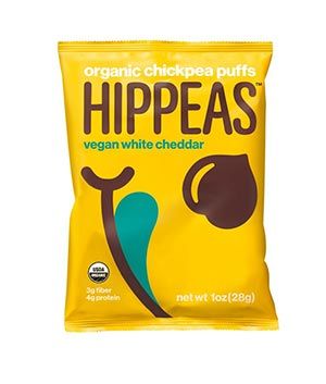 A packet of hippeas vegan white cheddar puffs Chickpea Puffs, Low Point Snacks, Benefits Of Organic Food, Healthy Snacks To Buy, Vegan Cheddar, Healthy Man, Cheese Puffs, No Calorie Snacks, Vegan Shopping