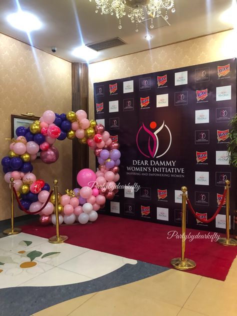 Red Carpet Backdrop, Classroom Crafts, Book Signing, Balloon Decorations, Women Empowerment, Product Launch, Balloons, Projects To Try