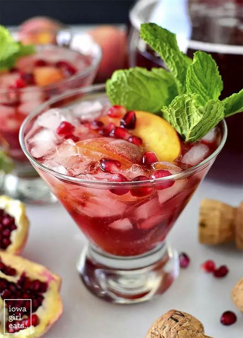 Pomegranate Peach Prosecco Cocktail is fizzy and refreshing with zippy, unexpected flavors. Perfect for any special occasion! iowagirleats.com keywords: prosecco cocktails, prosecco cocktails easy, cocktail recipes, drink recipes alcoholic Prosecco Cocktails Easy, Pomegranate Cocktail Recipes, Prosecco Cocktail Recipes, Clean Eating Guide, Candy Cocktails, Cranberry Juice Cocktail, Prosecco Cocktails, Iowa Girl Eats, Sweet Cocktails