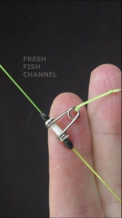 Diy Fly Fishing Lures, Best Carp Bait, Diy Fishing Gear, Fishing Knots Tutorials, Fishing Line Knots, Fishing Hook Knots, Fishing Sinkers, Monster Fish, Bottom Fishing