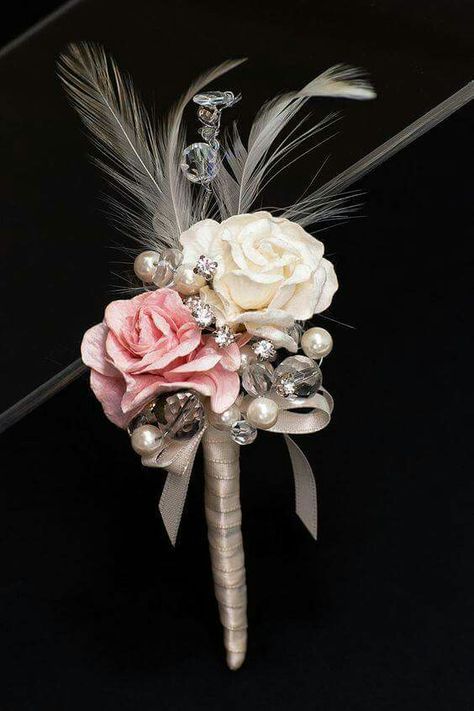 Flowers Pink Bouquet, Nikkah Pen, Nikah Pen, Sulaman Pita, Rustic Wedding Decorations, Rose Boutonniere, Corsage And Boutonniere, Corsage Prom, Prom Flowers