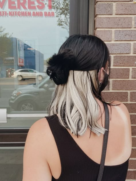 Narcissus Malfoy Hair Color, Narcisse Malfoy Hair, Cruella Deville Hairstyles, Narcisa Malfoy Hair Short, Narcissa Black Hair, Short Narcissa Hair, Cruella Deville Hair Inspiration, Cruella Hair Inspiration, Malfoy Mom Hair