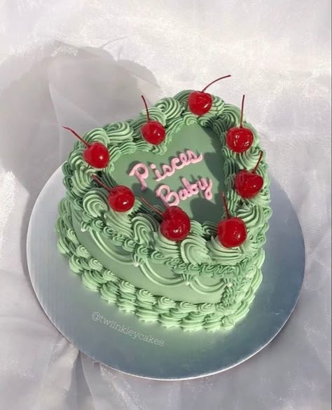 Youre Twenty Cake, Home Made Birthday Cake Aesthetic, Birthday Cake Ideas 2023, Yk2 Birthday Cake, Pisces Birthday Cake Aesthetic, Green Heart Birthday Cake, Cute Heart Birthday Cakes, Pretty 18th Birthday Cakes, Trendy Bday Cake