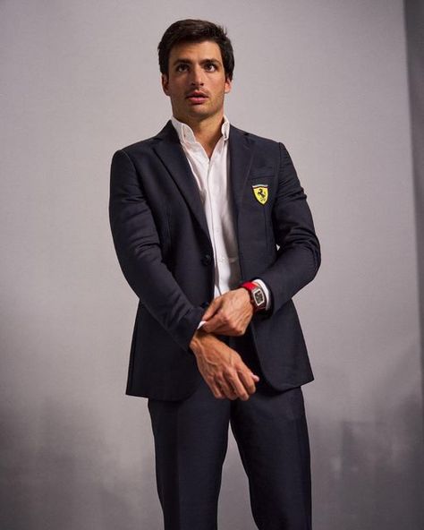 Scuderia Ferrari on Instagram: "Admin is just dropping these here 😏 #Charles16 #Carlos55" Aryton Senna, James Bond Style, Mens Casual Outfits Summer, Smooth Operator, Formula 1 Car, Ferrari F1, Scuderia Ferrari, F1 Drivers, Red Aesthetic