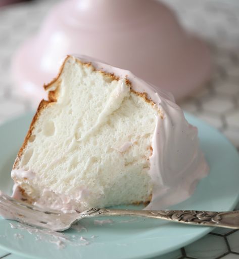 Angel Food Cake With Pink Icing - Passion For Baking :::GET INSPIRED::: White Angel Food Cake, Angel Food Cake Icing Glaze, Angel Food Cake With Frosting, Angel Food Cake Aesthetic, Angel Food Cake With Icing, Icing For Angel Food Cake, Frosting For Angel Food Cake, Angel Food Cake Icing, Angel Food Cake Frosting