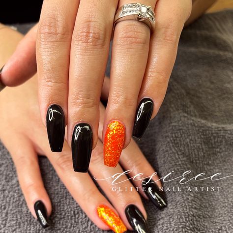 Halloween Nail Designs Black And Orange, Black Nail Art Halloween, Halloween Gel Polish Nails, Black N Orange Nails, Black With Orange Nails, Black Orange Halloween Nails, Orange Glitter Halloween Nails, Black Purple Orange Nails, Black Orange And Purple Nails