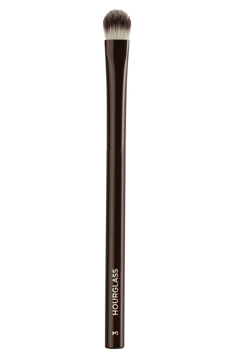 Blend Eyeshadow, Bella Beauty, Blending Eyeshadow, Best Makeup Brushes, Eyeshadow Brush, Brush Type, Angled Brush, Contour Brush, Beauty Guru