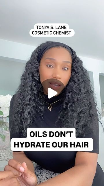 Tonya Lane | Cosmetic Chemist on Instagram: "✨ Haircare Tip Alert! ✨ Ever wondered why oils aren’t solving your dry hair woes? 🤔 I just wrapped up a session with someone struggling with severe dryness and breakage. Her secret? She was using oils to hydrate her hair! 🚫💧

✨ Here’s the thing: Oils are great for sealing moisture in, but they can’t hydrate on their own. For truly hydrated hair, apply a water-based moisturizer first, then use oil to lock that moisture in. 

✨ Hit that follow button and comment PRODUCTS below and I’ll DM you the link to my product recommendations!" How To Hydrate Dry Hair, How To Hydrate Hair, Hair Moisturizer For Dry Hair, Moisturizer For Dry Hair, Cosmetic Chemist, Hair Moisturizer, Dry Curly Hair, First Then, Hydrate Hair