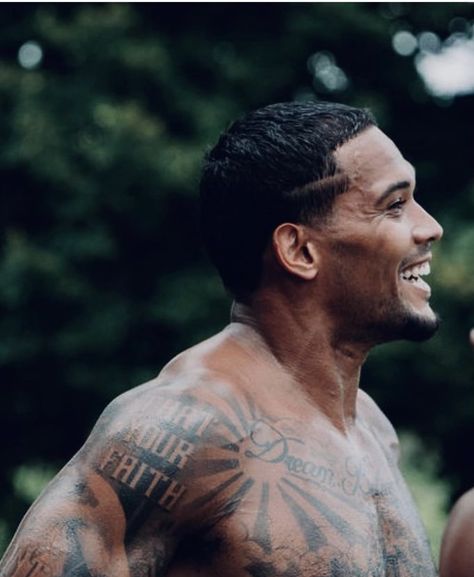 Samoan Men Tattoo, Fine Polynesian Men, Hot Islander Men, Black Handsome Men, Pacific Islander Men, Polynesian Man, Maori Men, Caribbean Men, James Conner