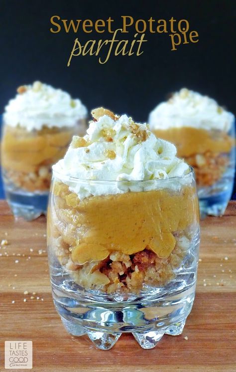 Sweet Potato Pie Parfait | by Life Tastes Good is a deconstructed Mrs. Smith's pie and cool whip recreated into a stunning dessert! Everyone will be impressed by your culinary skills when you serve this new twist on an old favorite! You only need 4 ingredients and about 10 minutes to put these together. No baking required! #ThankfullySweet Parfait Recipes, Potato Pie, Sweet Potato Pie, Köstliche Desserts, Cool Whip, 4 Ingredients, I Love Food, Dessert Recipes Easy, Just Desserts