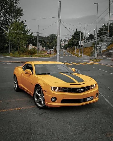 Bamblme Camaro | Camaro car, Camaro, Chevrolet camaro bumblebee Bumble Bee Camaro, 2011 Camaro Ss, Chevrolet Camaro Yellow, Chevrolet Camaro Bumblebee, Yellow Camaro, Xe Bugatti, Transformers Cars, Camaro Car, Chevrolet Camaro Zl1