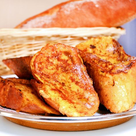 French Cooking Recipes, Fantasy Food, Lunch Appetizers, Breakfast Toast, French Toast Recipe, French Cooking, Breakfast Bake, Breakfast Items, Breakfast Recipes Easy