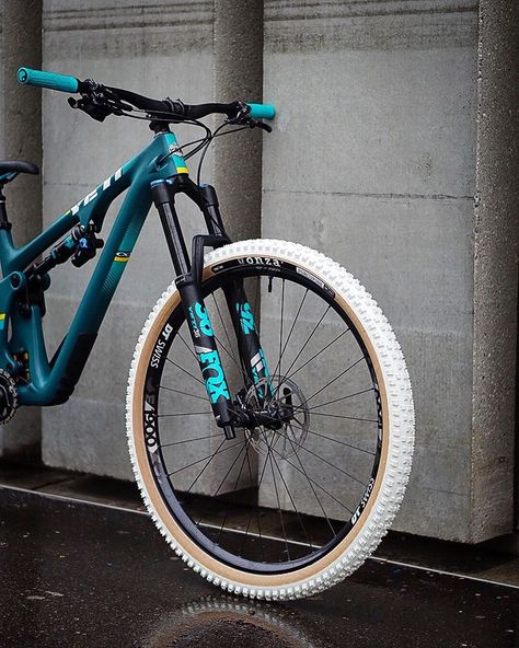 Onza Tires | All about MTB on Instagram: “How about some limited white PORCUPINEs on the spruce colored @yeticycles SB130? 🤤 Our white limited edition has landed in Europe and is…” Yeti Mtb, Mtb Cycles, Specialized Stumpjumper, Mt Bike, Bicycle Mountain Bike, Online Delivery, Enduro Mtb, Mtb Bike Mountain, Bicycle Tires