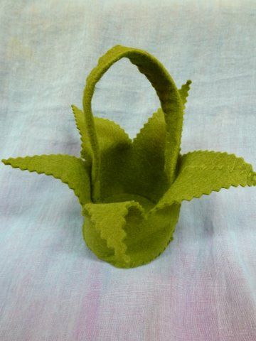 Green Felt Gnome Basket Fairy Basket, Gnome Costume, First Grade Crafts, Unique Birthday Party Ideas, Tinkerbell Costume, Felt Basket, Tinker Bell Costume, Spring Basket, Book Day Costumes