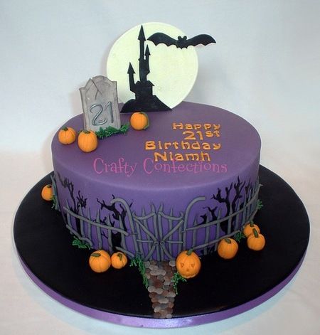 Halloween cake Sunday Treats, Scary Cakes, Halloween Birthday Cakes, Caramel Apple Cake, Treats Halloween, 21st Cake, Cake Wrecks, Gateaux Cake, Different Cakes