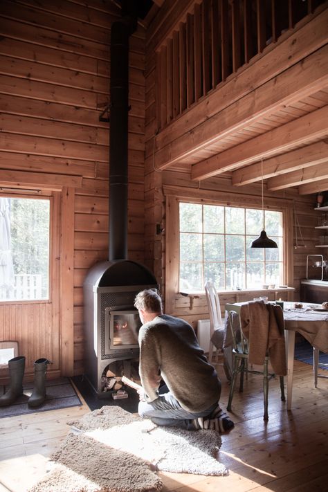 Swedish Cabin Interior, Snowy Cabin Aesthetic, Scandinavian Cabins, Swedish Cabin, Calm Forest, Norwegian Cabin, Nordic Cabin, Buy A Tiny House, Scandinavian Cabin