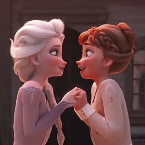 Disney Characters Pictures, Animation Aesthetic, Vanellope Y Ralph, Disney+ Icon, Anna Und Elsa, Frozen Wallpaper, Elsa Olaf, Aesthetic Cartoon, Disney Princess Elsa