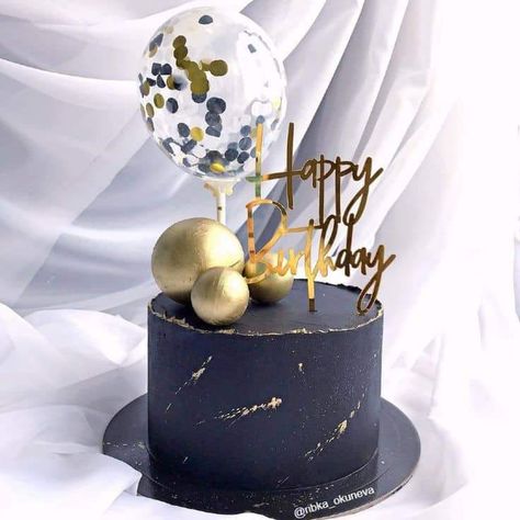 Men’s Cake Ideas, Cool Birthday Cakes For Men, Man Cake Ideas, Birthday Cake With Gold, Cake Ideas For Men, Computer Cake, Cake For Men, Modern Birthday Cakes, Cake With Gold