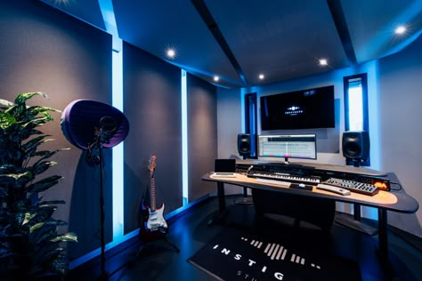 Home Music Studio Ideas, Wood Sound Diffuser, Studio Music Room, Home Recording Studio Setup, Recording Studio Setup, Dj Room, Sound Diffuser, Home Studio Ideas, Record Room