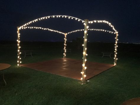 Dance floor outside. DIY. Dance floor with lights. Diy Dance Floor Outdoor, Diy Dance Floor Cheap, Diy Dancefloor, Dance Floor With Lights, Dance Floor Outside, Dance Floor Decorations, Diy Dance Floor, Diy Wedding Dance Floor, Outside Diy