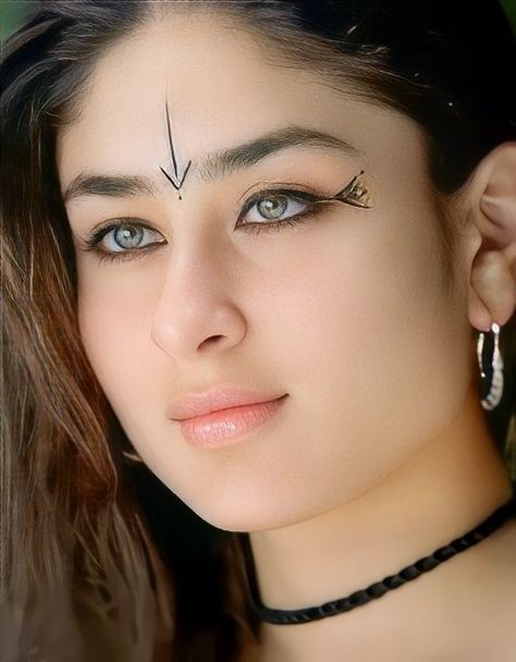 Kareena kapoor  #asoka #trending #Bollywood #actress #kareena Ashoka Movie Kareena Look, Asoka Kareena Look, Kareena Kapoor Asoka, Kareena Kapoor Khan 90s, Kareena Kapoor 90s, Doremon Nobita, Karina Kapoor, Comic Book Ideas, Srk Kajol