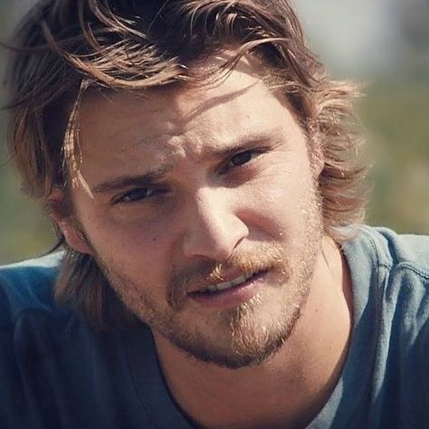 Kayce Dutton Casey Dutton, Yellowstone Series, Tv Series Quotes, Luke Grimes, Boys Life, Country Men, Mens Cuts, Foo Fighters, Man Crush