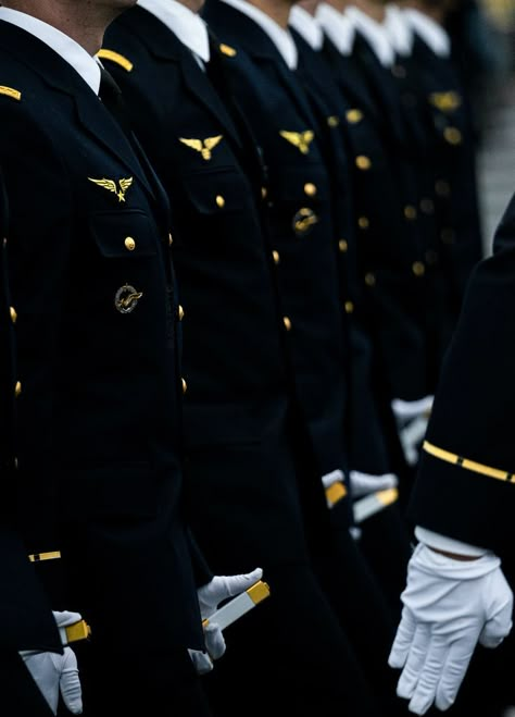 Basic Training Aesthetic, Us Marines Aesthetic, Army Uniform Aesthetic, Ex Military Aesthetic, Military Uniform Aesthetic, Military Base Aesthetic, Us Army Aesthetic, Military School Aesthetic, Us Navy Aesthetic