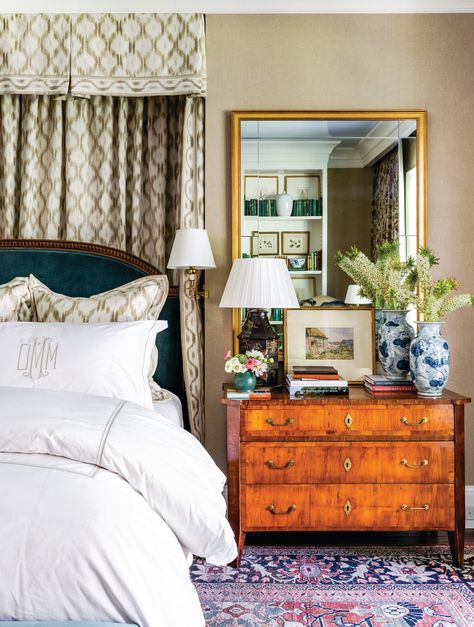 Arriving Home by James Farmer - Southern Home Magazine James Farmer Interiors, Made Bed, Bedroom Paint Colors, Dreamy Bedrooms, Southern Home, Stylish Bedroom, Living Room Ideas, House And Home Magazine, Beautiful Bedrooms