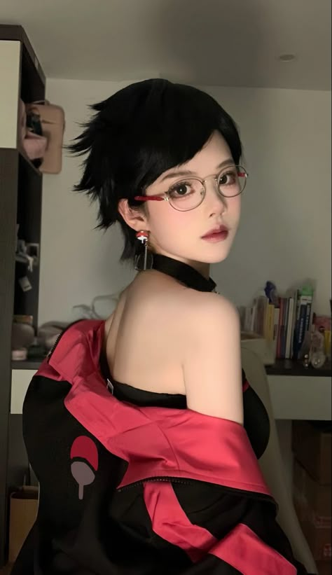 Boruto Time Skip, Sarada Cosplay, Best Naruto Wallpapers, Sakura Cosplay, Sasuke Sakura Sarada, Anime Lineart, Time Skip, Naruto Cosplay, Naruto Pictures