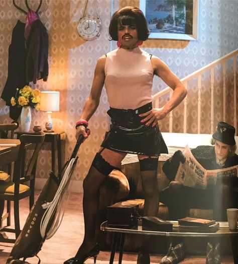 Singers Costumes Ideas, I Want To Break Free, Singer Costumes, Halloween Parejas, Freddy Mercury, Hallowen Costume, Rami Malek, Travis Fimmel, Queen Freddie Mercury