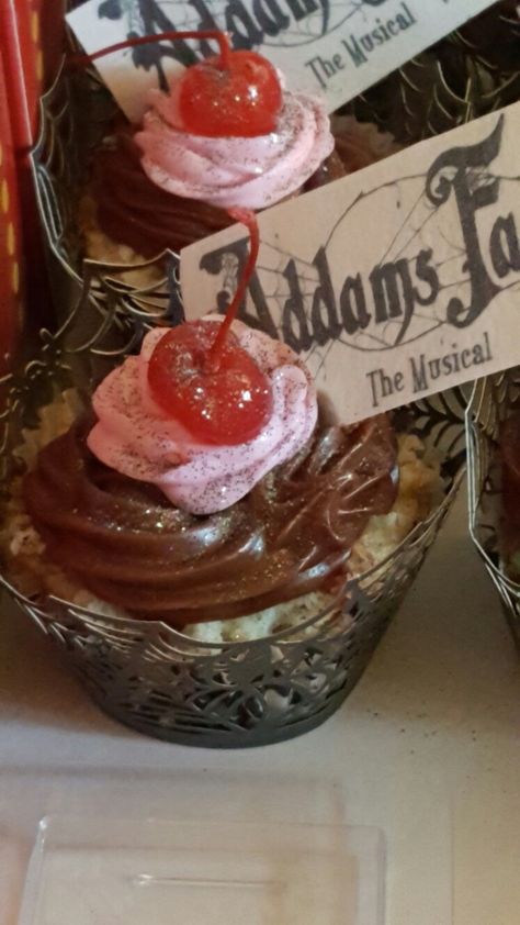 Adams Family Cupcakes, Addams Family Cupcakes, Wednesday Addams Dessert, Cherry Buttercream Frosting, Cherry Buttercream, Chocolate Chip Cupcakes, Family Desserts, Desserts Chocolate, Cherry Chocolate