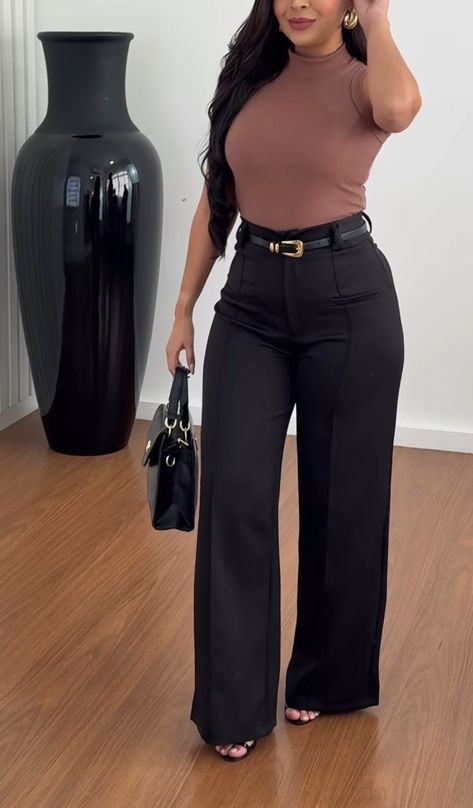 Casual Fall Work Outfits Black Women, Server Outfits Restaurant Black, Car Saleswoman Outfit, Business Casual School Outfits, Cute Buissnes Casual Outfit, Formal Work Party Outfit, Work Outfits For Women In Their 40s, All Black Interview Outfit, Courthouse Outfit Women