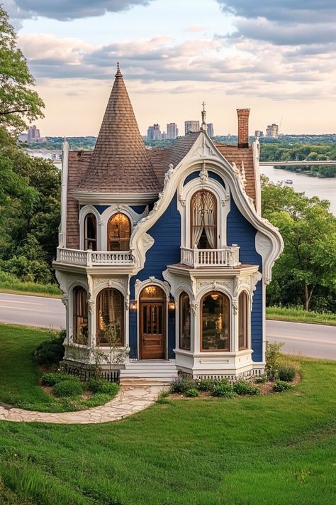 Victorian Elegance Manor with a Panoramic View🥰🥰🥰🥰 Seaside Homes, Dream House Mansions, Beautiful Tree Houses, Ideas For Minecraft, Victorian Elegance, Old Victorian Homes, Victorian Style Homes, Quaint Cottage, Colorful Houses