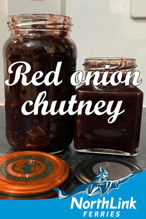 Red onion chutney Red Onion Chutney Recipe, Canned Chutney Recipes, Orange Chutney Recipes, Runner Bean Chutney, Homemade Chutney, Spicy Refrigerator Pickles, Piccalilli Recipes, Onion Chutney Recipe, Preserve Recipes