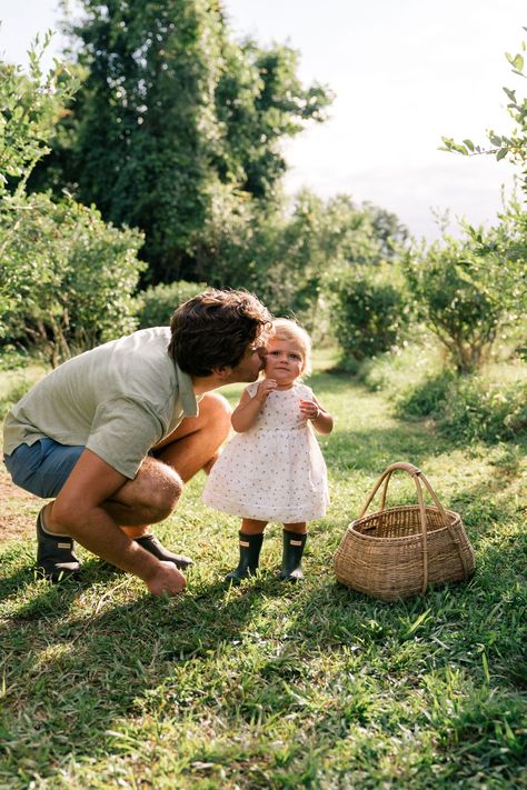 Sweet Life Aesthetic, Doen Top, Abandoned Farmhouse, Blueberry Picking, Abandoned Cities, Everlane Jeans, Julia Berolzheimer, Dream Family, Baby Smiles