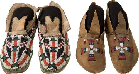 Cheyenne Arapaho, Native American Moccasins, Beaded Moccasins, Native American Clothing, Indian Scout, Native American Artifacts, Native American Beadwork, American Indian Art, Native American Beading