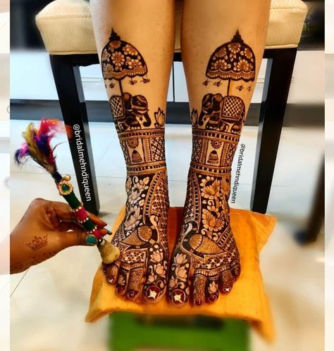 Nailart For Bride Indian, Bridal Leg Mehendi Designs Wedding, Bridal Mehendi Legs Designs, Legs Mehndi Design For Bride, Legs Mehndi Design Bridal Unique, Bridal Mehndi Latest Design, Bridal Leg Mehendi Designs Latest, Legs Bridal Mehndi Designs, Bridal Mehndi Legs Design