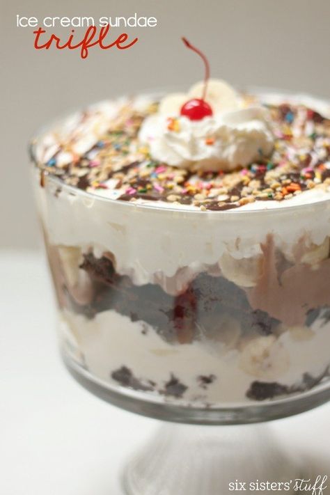 Summer Trifle Recipes, Brownie Trifle Recipe, Summer Trifle, Trifle Bowl Recipes, Trifle Dessert Recipes, Sundae Toppings, Trifle Recipes, Six Sisters Stuff, Trifle Bowl