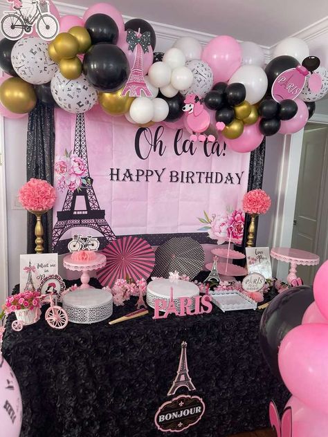 Dreams Birthday Party, Sleepover Birthday Party Ideas, Dream Sleepover, Paris Theme Party Decorations, Paris Party Decorations, Paris Birthday Theme, Sleepover Birthday Party, Paris Themed Birthday Party, Bon Voyage Party