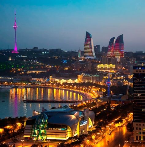 The first place tourists visit in Baku – Baku Boulevard | itinari Azerbaijan Travel, Private Driver, Baku City, Baltic Countries, Baku Azerbaijan, Rome Travel, Night City, Best Places To Travel, Azerbaijan