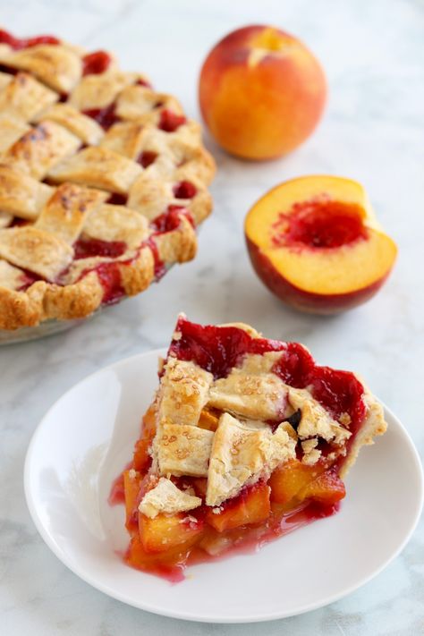 Raspberry Pie Recipe, Fall Pies Recipes, Cucumbers And Tomatoes, Popular Pies, Peach Raspberry, Unique Pies, Summer Pie, Raspberry Pie, Raspberry Tarts