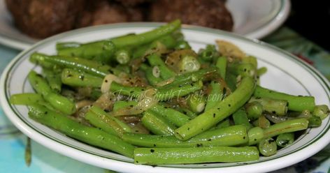 Skillet Green Beans from Deep South Dish blog - Fresh green beans, quickly skillet blanched, then stir fried with sweet onion, garlic, a hint of brown sugar and herbs. Skillet Green Beans, Southern Foods, Pork Entrees, Snap Beans, Deep South Dish, Asian Pork, Seafood Gumbo, Summer Veggies, Vidalia Onions